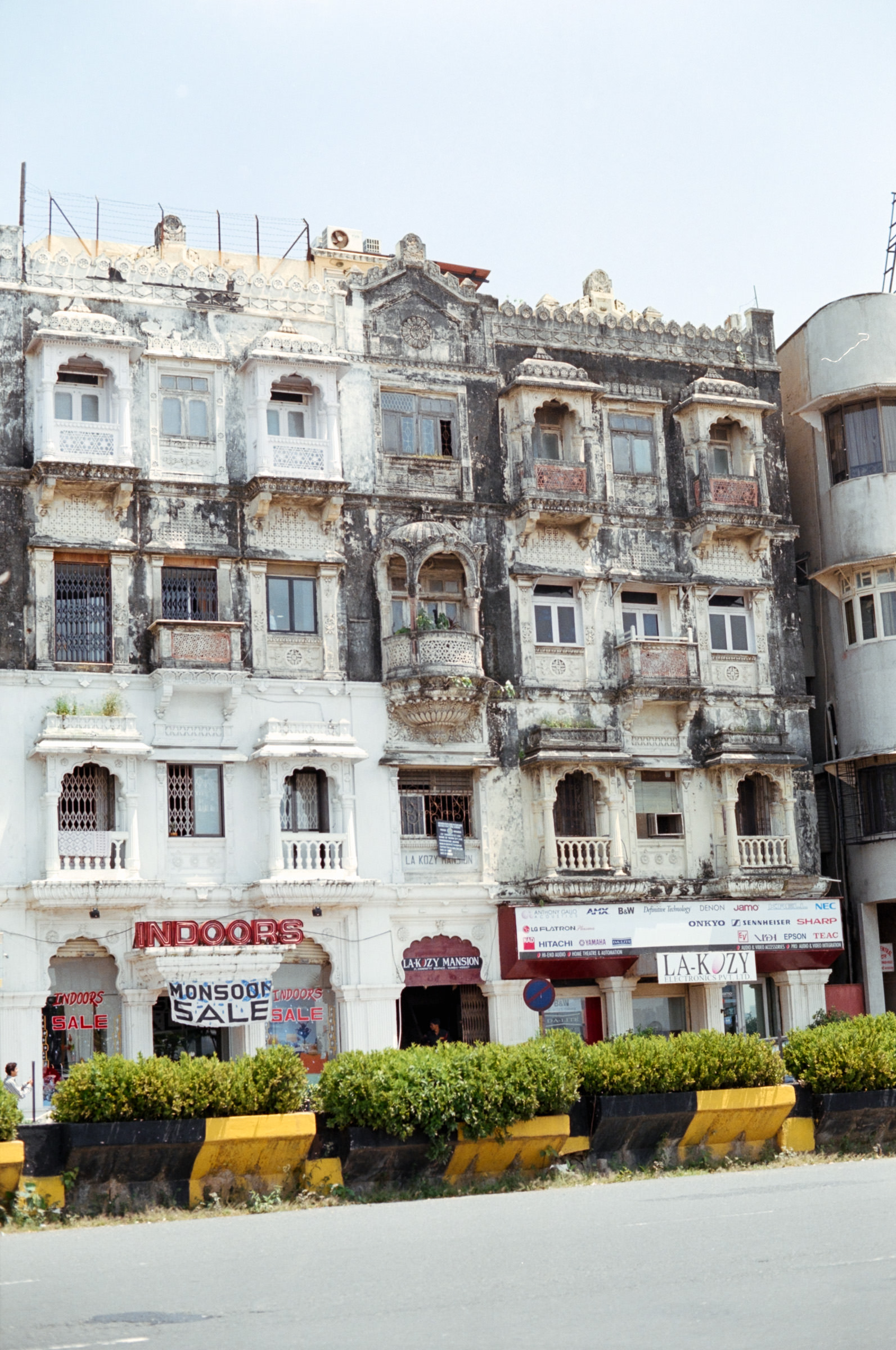 AHP F2004 09 002 sc250526 img28 NLP